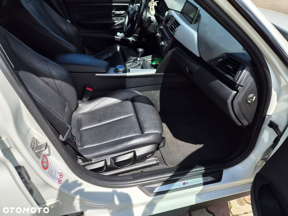BMW Seria 3 - 20