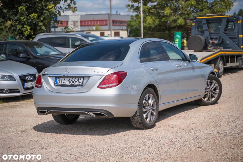 Mercedes-Benz Klasa C 300 7G-TRONIC - 8