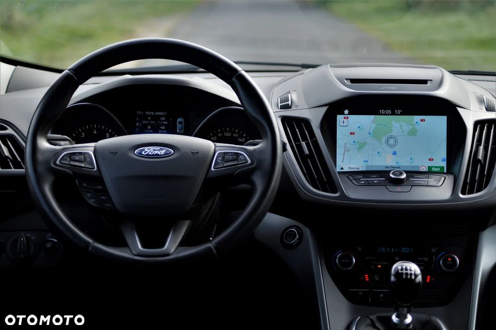 Ford Kuga - 37