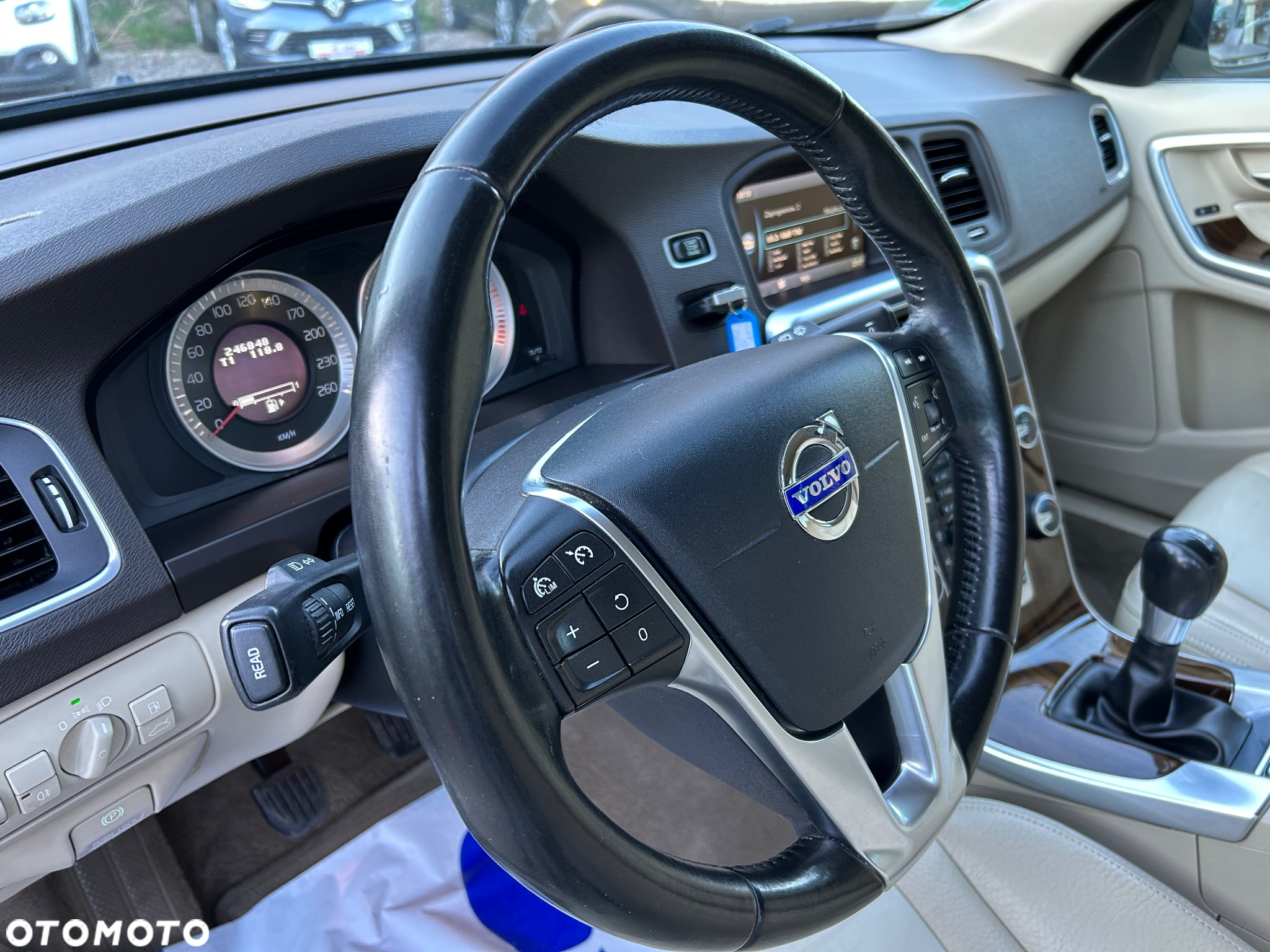 Volvo V60 D2 Summum - 15