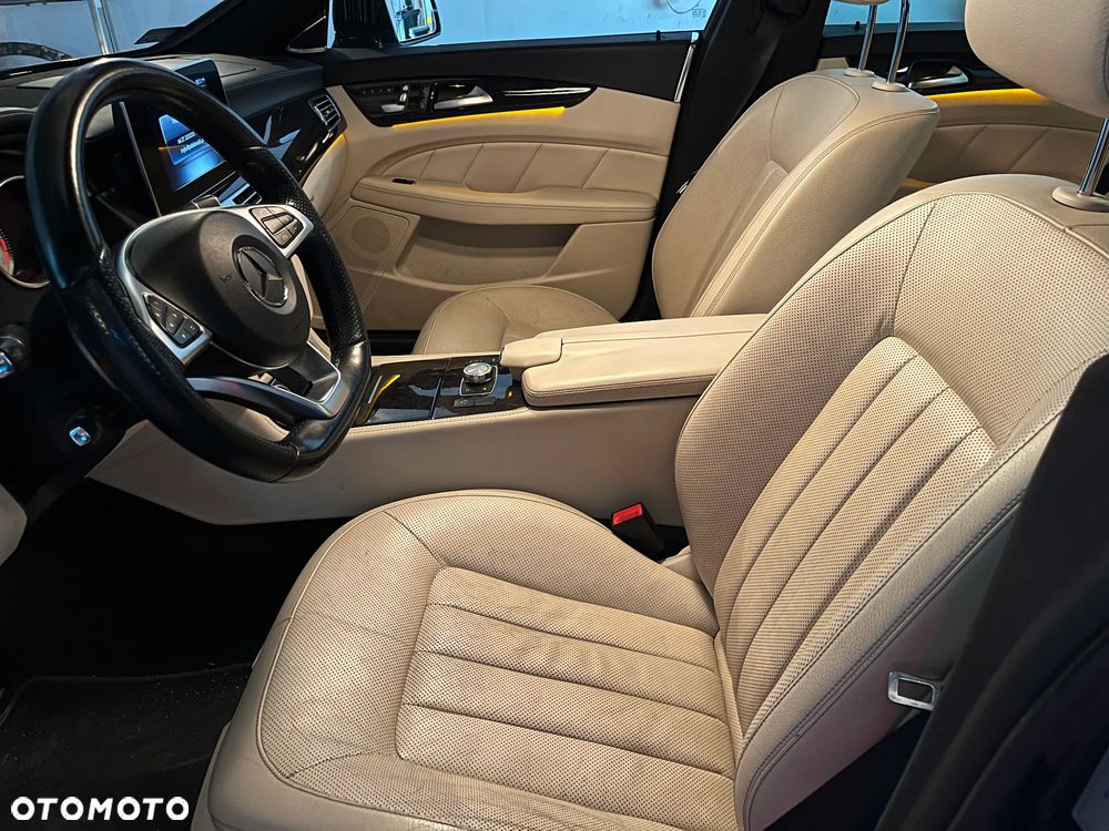 Mercedes-Benz CLS - 18