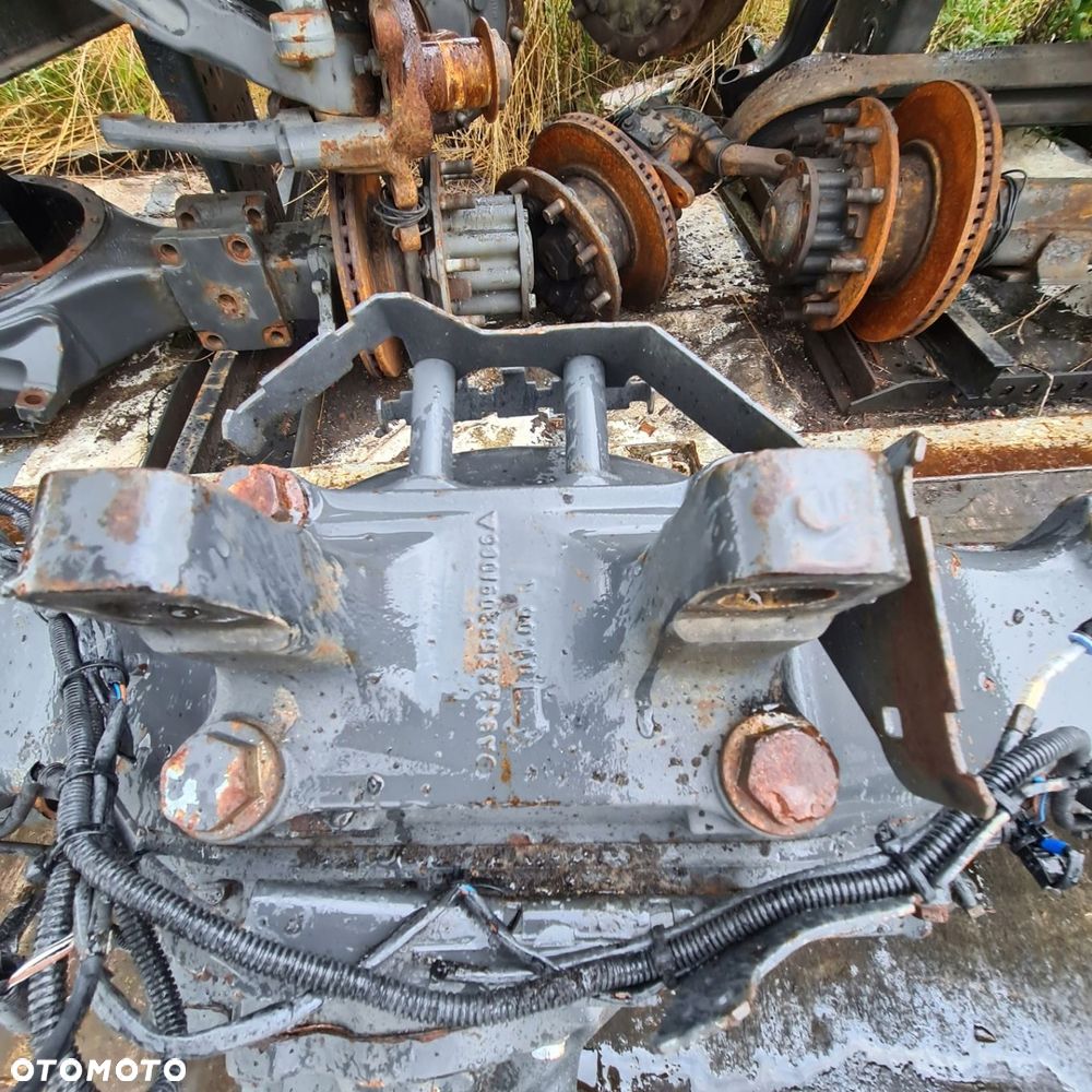 Most dyfer pochwa zwolnice mercedes Axor Arocs Actros 4x4 - 11