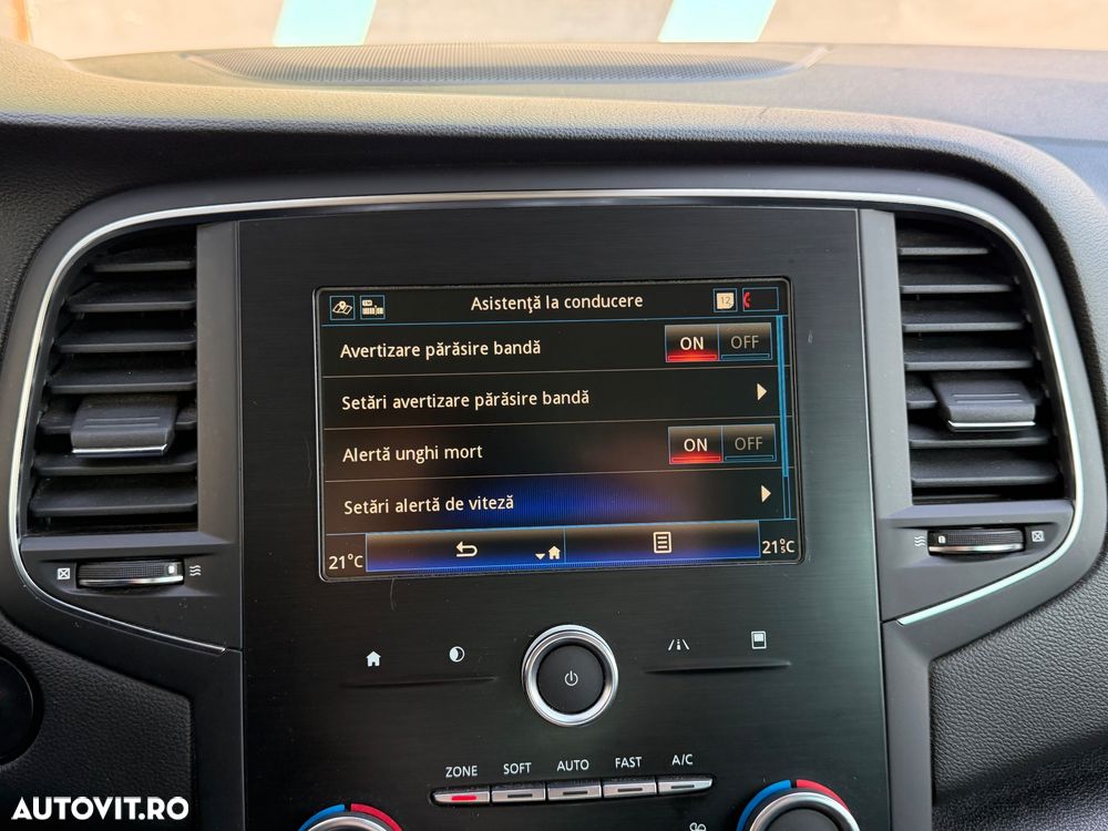 Renault Megane BLUE dCi 115 GT LINE - 20