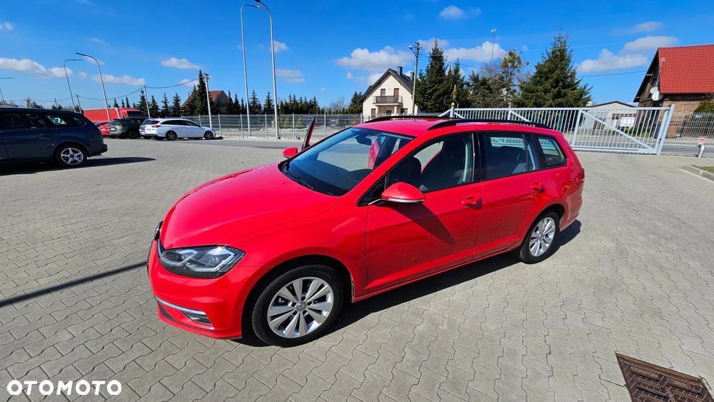Volkswagen Golf - 2