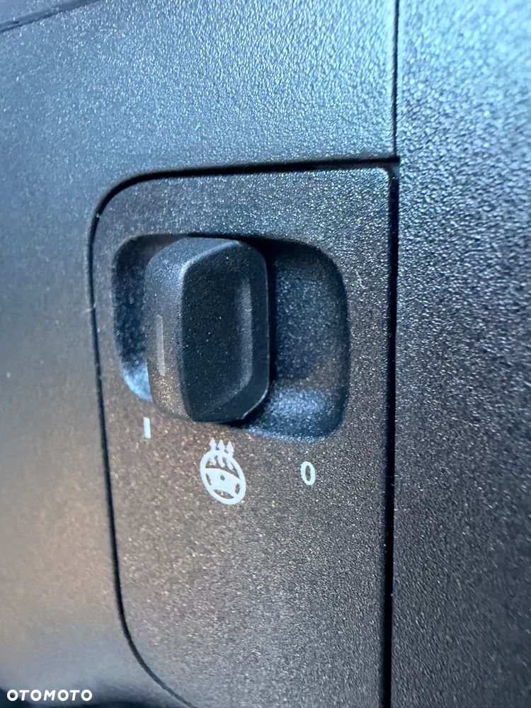 Mercedes-Benz Sprinter - 20
