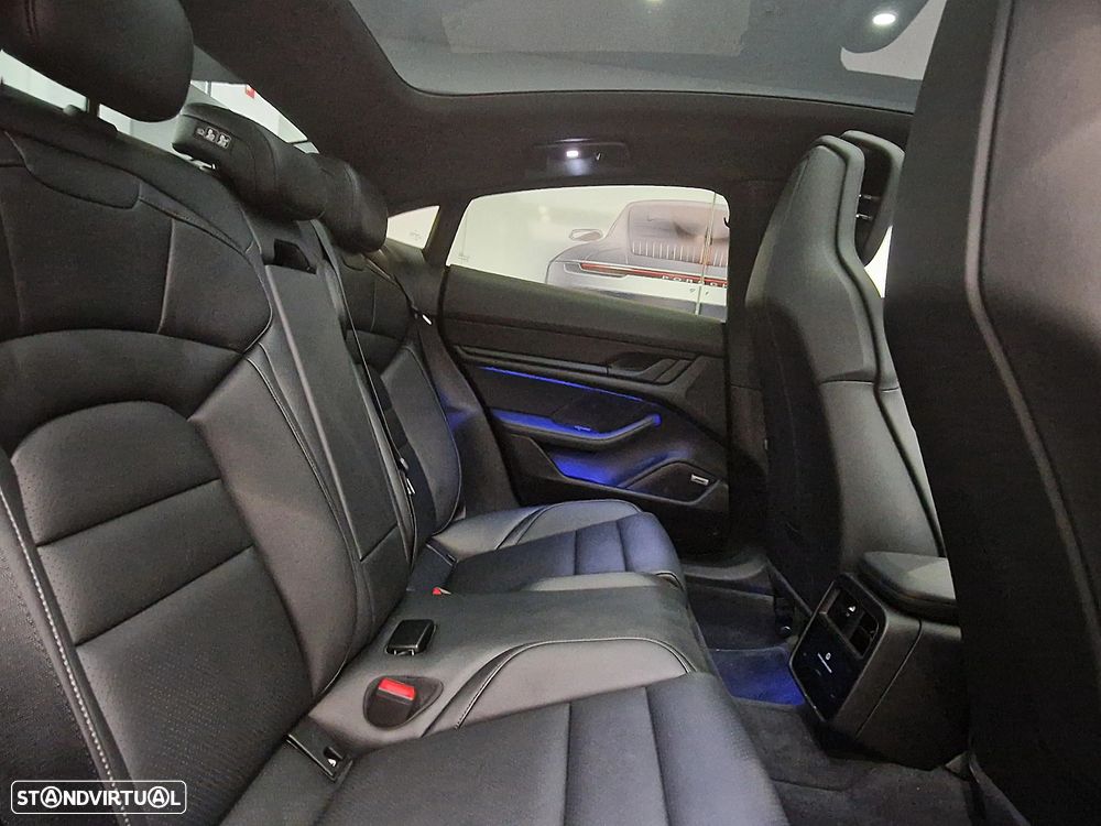 Porsche Taycan Standard - 29