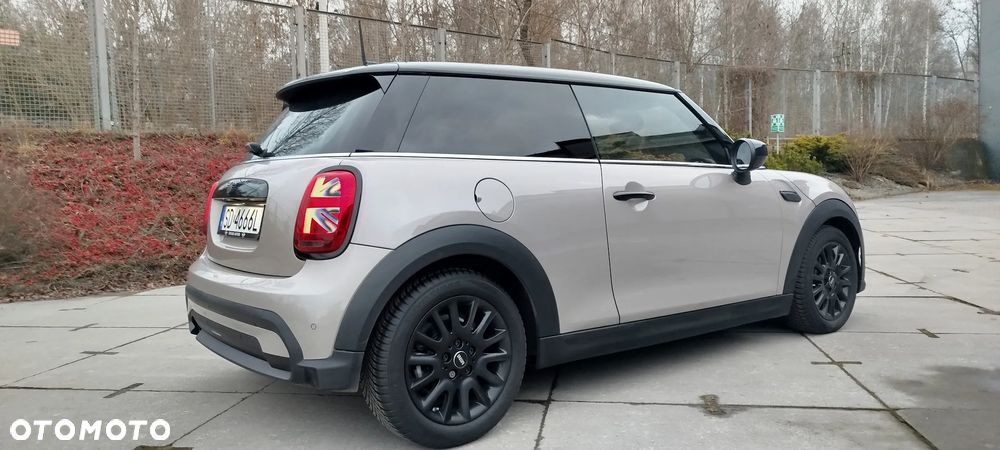 MINI Cooper Standard - 3