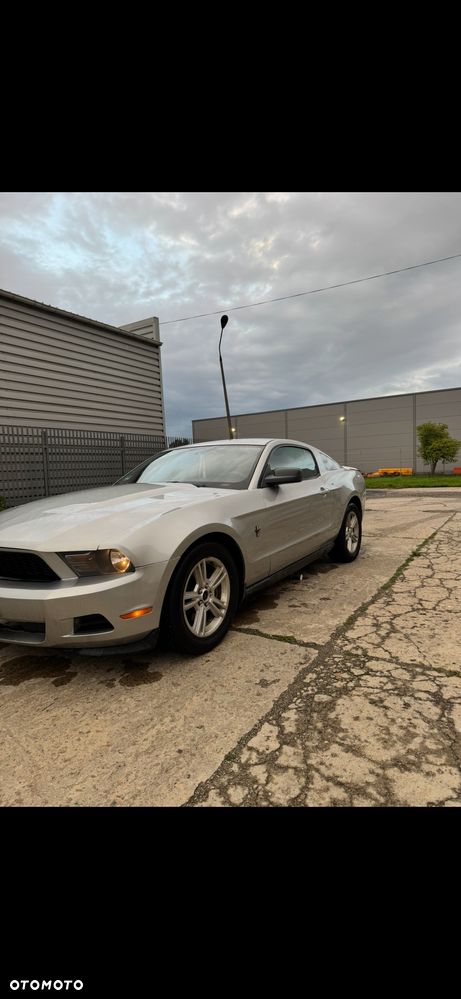 Ford Mustang 3.7 V6 - 1