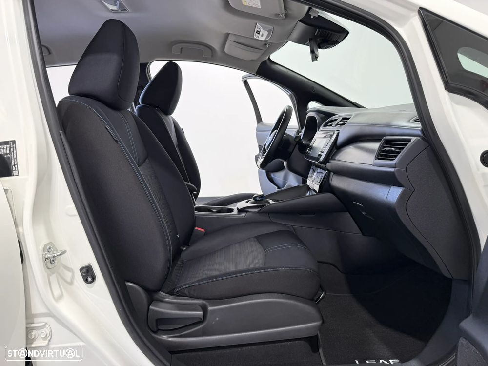 Nissan Leaf Acenta Access - 36