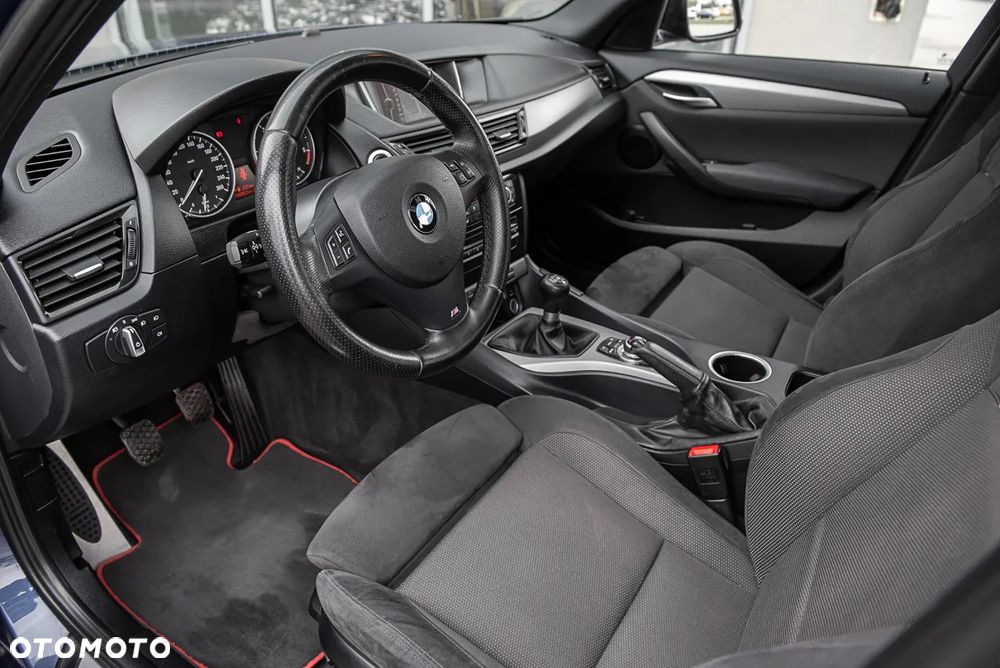 BMW X1 xDrive18d xLine - 15