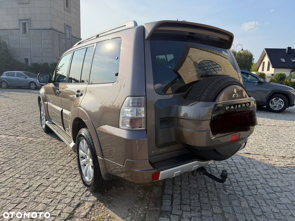 Mitsubishi Pajero 3.2 DID Intense + - 3
