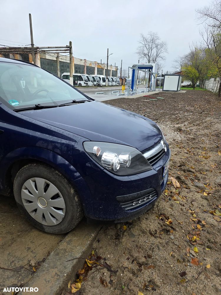 Opel Astra 1.6i Enjoy - 1