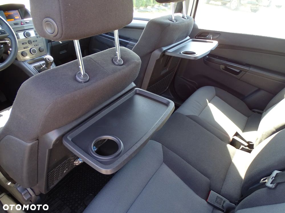 Opel Zafira 2.2 Enjoy - 24