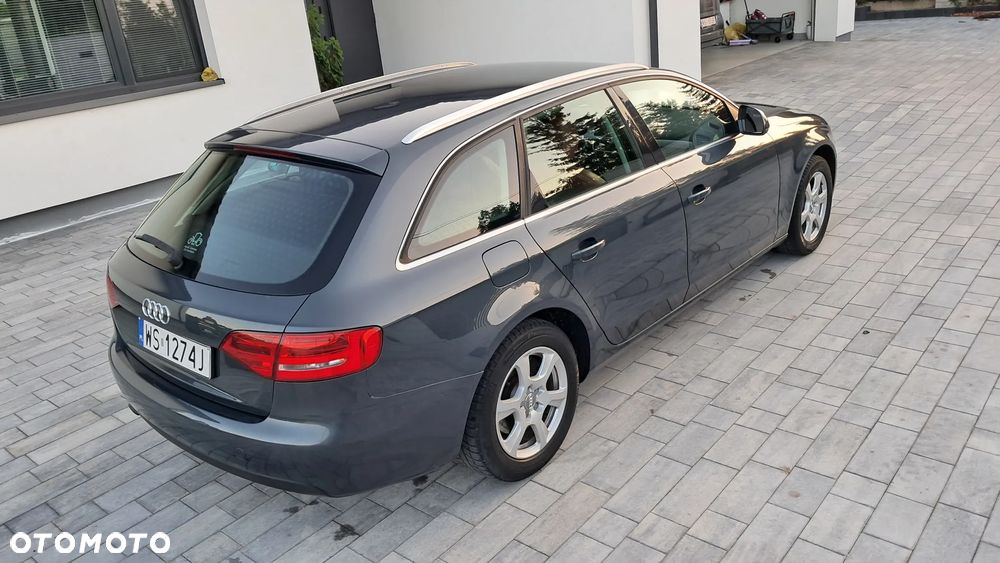 Audi A4 Avant 2.0 TDI ultra - 13