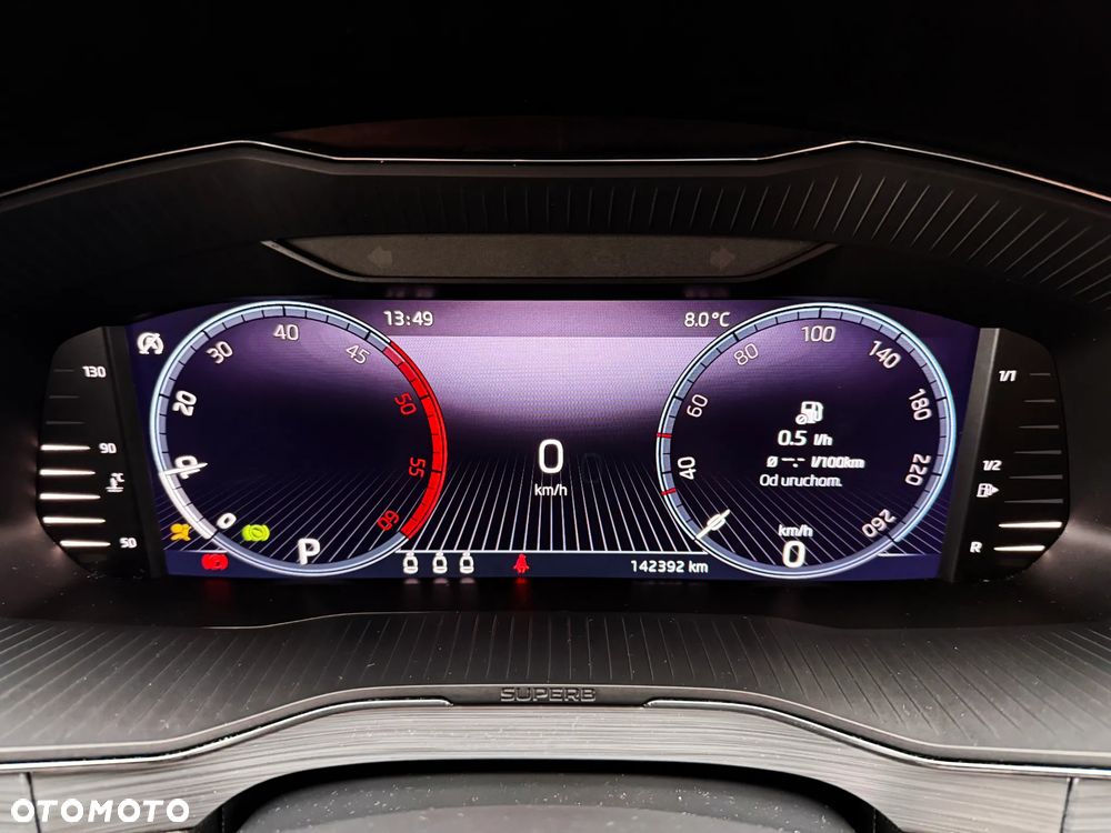 Skoda Superb 2.0 TDI SCR Ambition DSG - 33