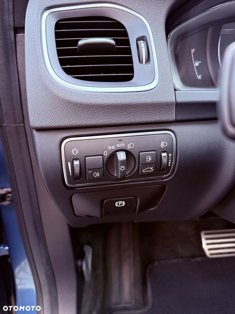 Volvo V60 T4 Geartronic RDesign - 22