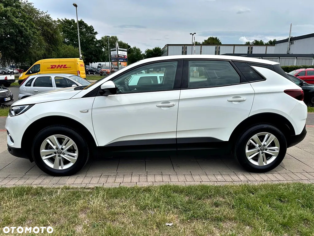 Opel Grandland X 1.5 D Start/Stop Business Elegance - 4