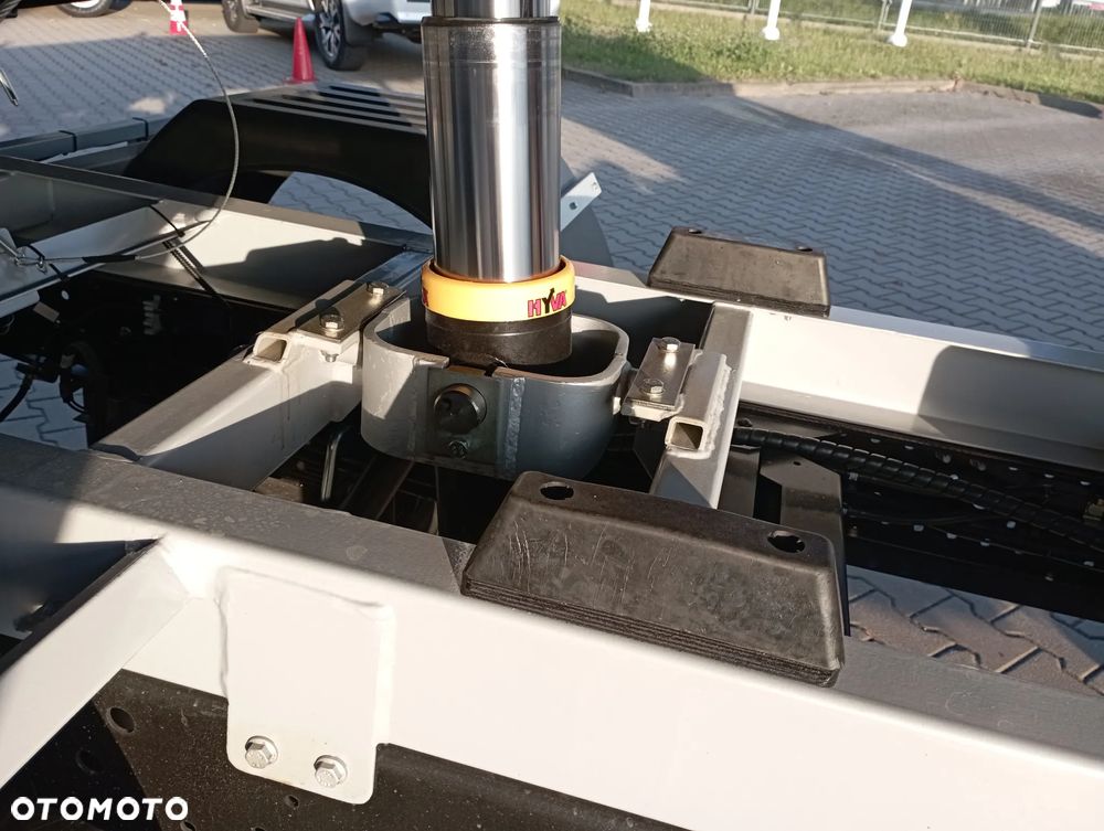 Isuzu M27H 3,0 TURBO - 19