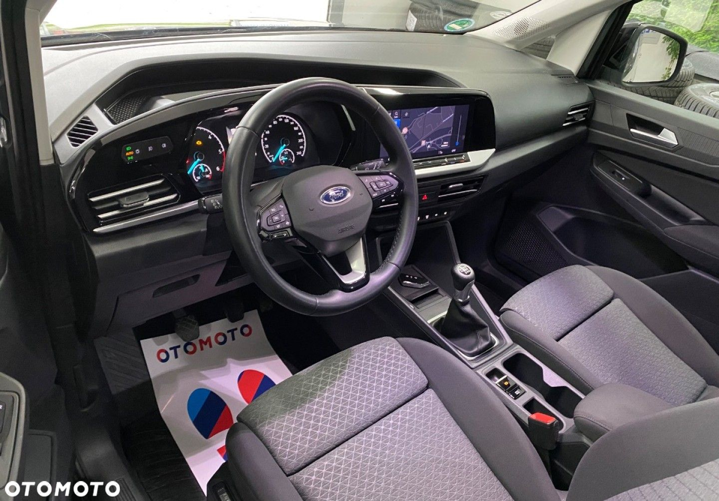 Ford Tourneo Connect - 6