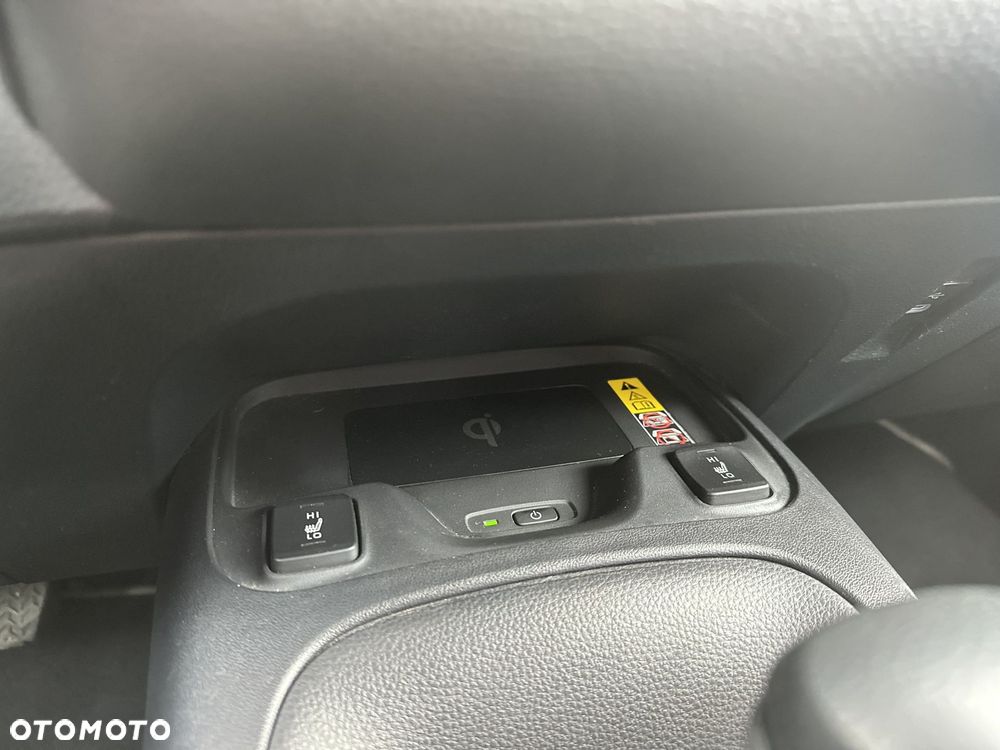 Toyota Corolla 1.8 Hybrid Comfort - 19