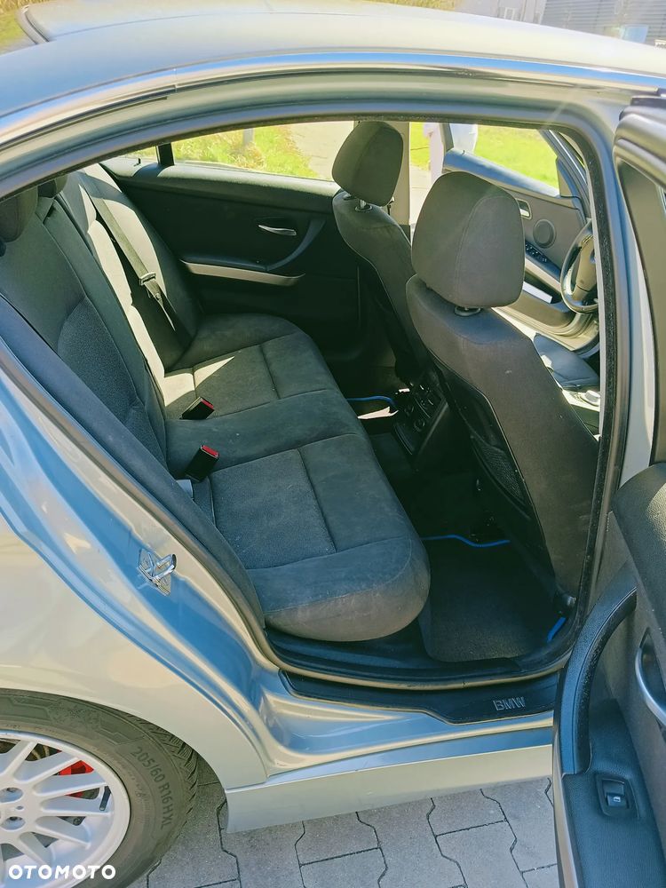BMW Seria 3 325i - 10