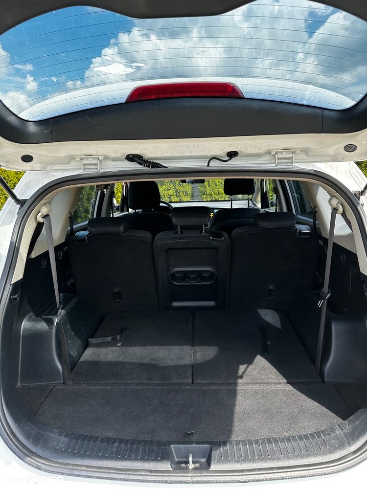 Kia Carens 1.7 CRDi 115 Dream-Team Edition - 34