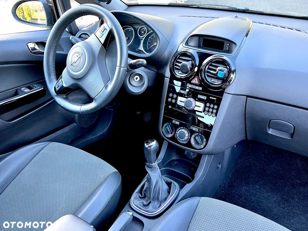 Opel Corsa - 4