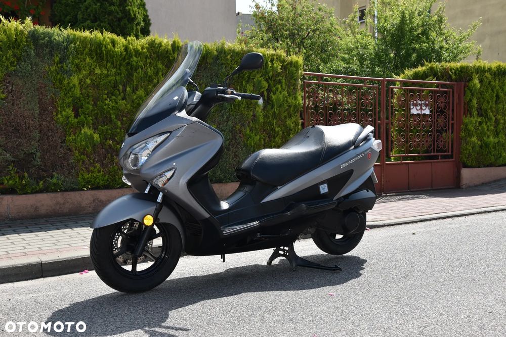 Suzuki Burgman - 7