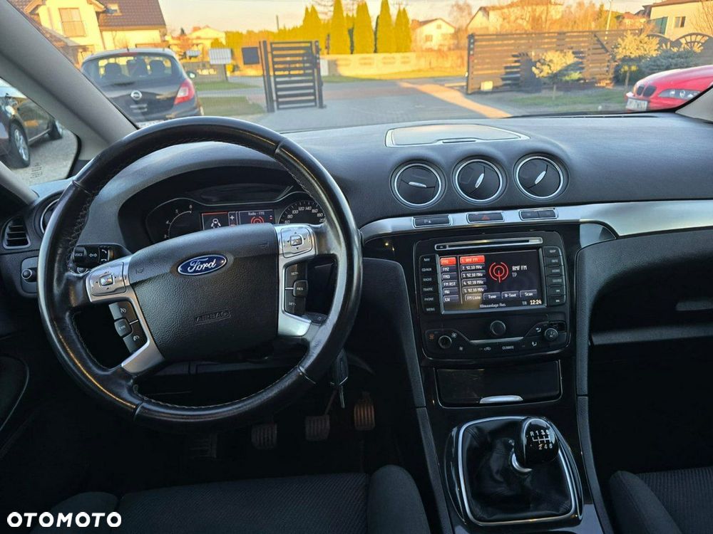 Ford S-Max - 9