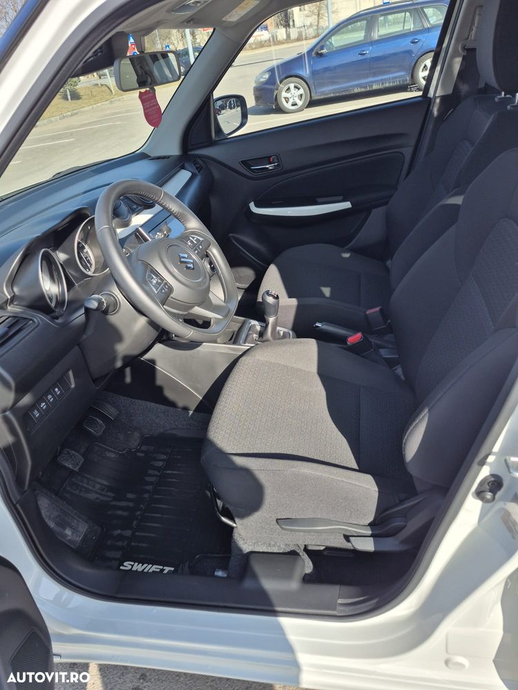 Suzuki Swift M-Hybrid 1.2 Spirit - 9