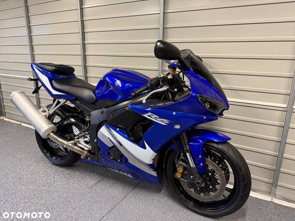Yamaha R6 - 1
