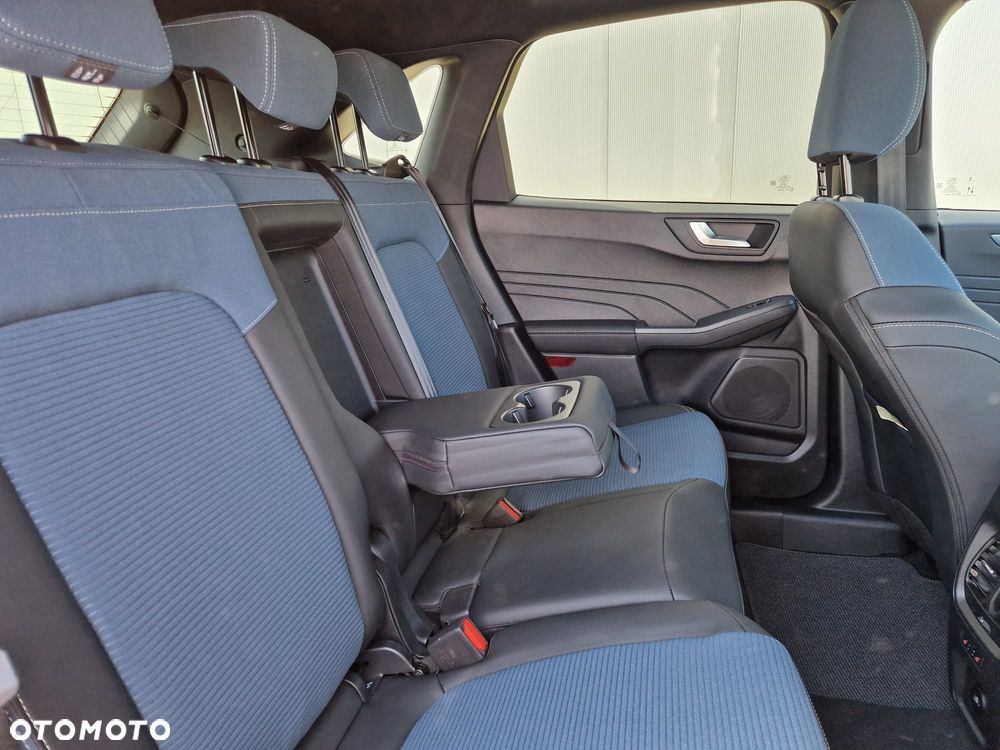 Ford Kuga - 14