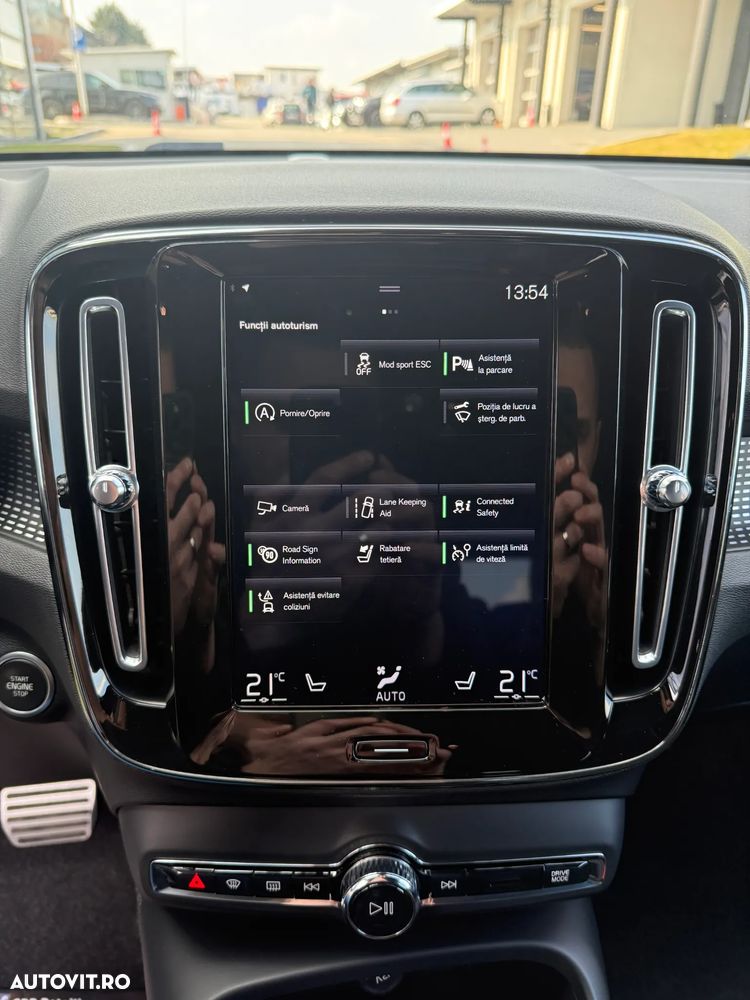 Volvo XC 40 B4 B AWD DKG RDesign - 18