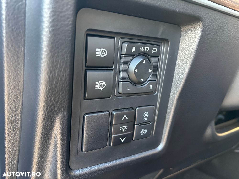 Toyota Land Cruiser 2.8l D-4D 204 CP A/T 7 locuri Executive - 11