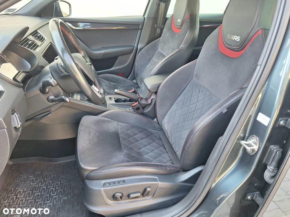Skoda Octavia 2.0 TDI 4x4 RS DSG - 19