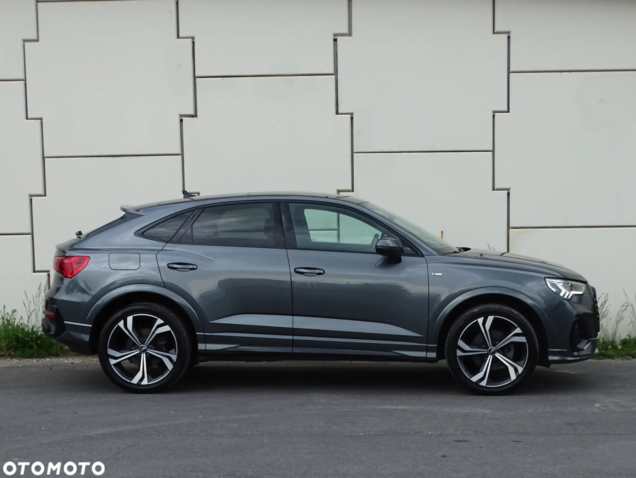 Audi Q3 Sportback - 6