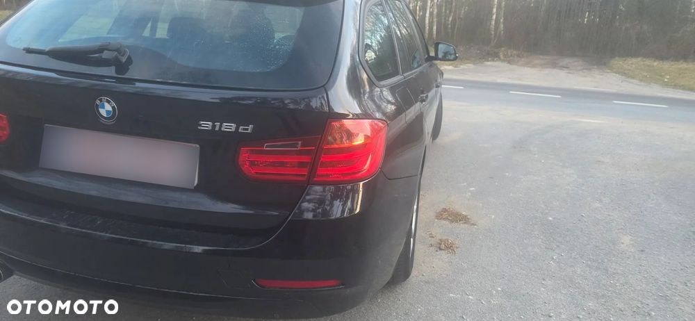 BMW Seria 3 318d Blue Performance - 11