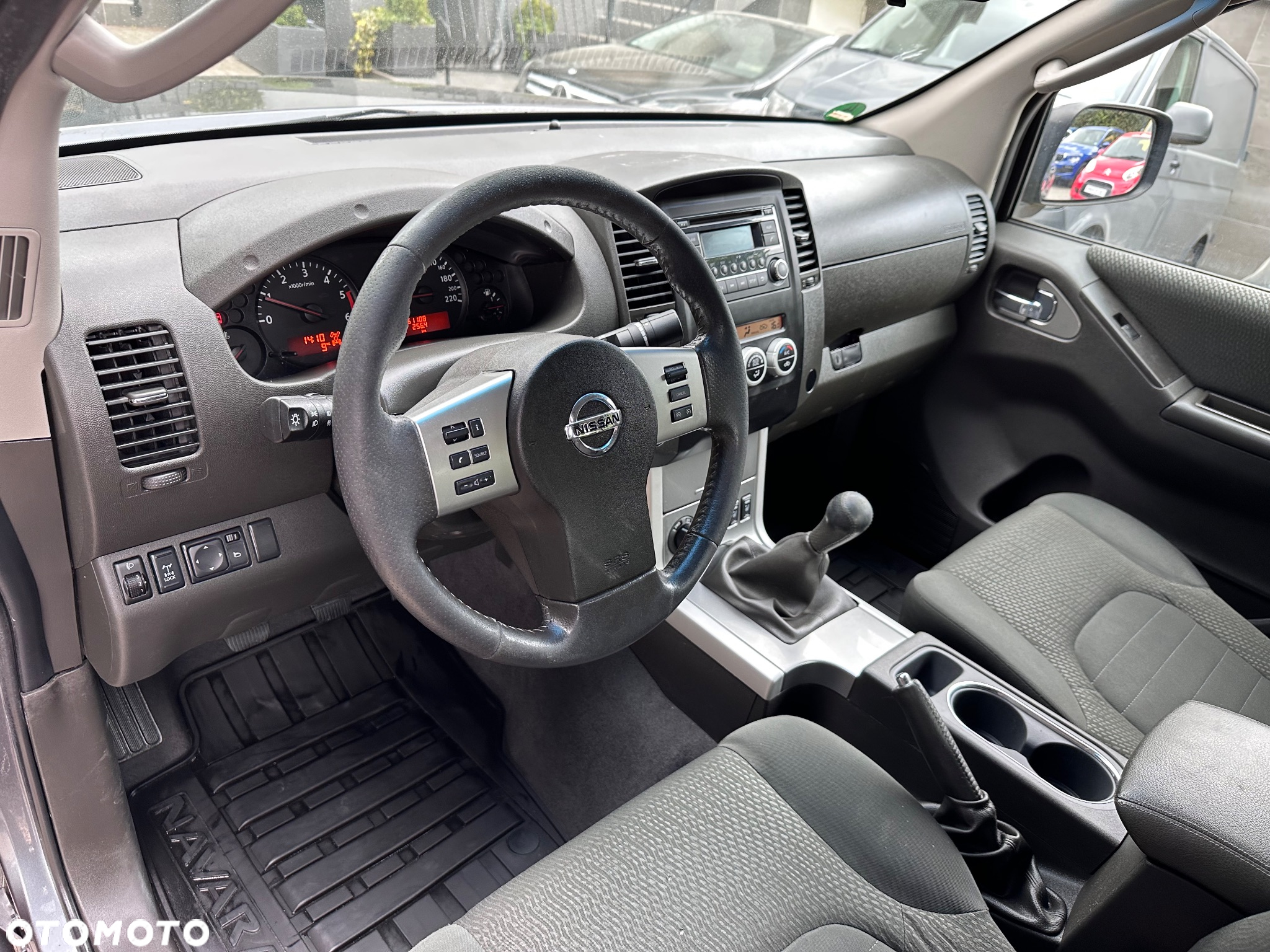 Nissan Navara 2.5 D XE Long - 16