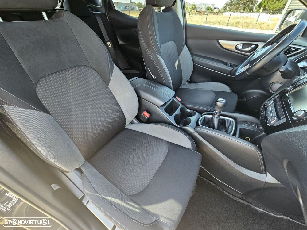 Nissan Qashqai 1.3 DIG-T N-Connecta LED+SKY - 27