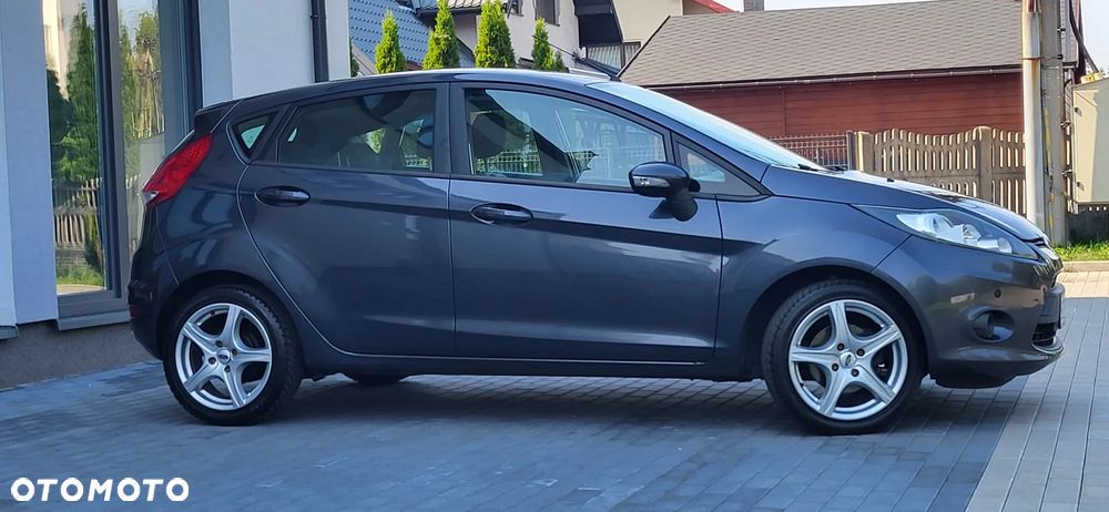 Ford Fiesta 1.25 Champions Edition - 9