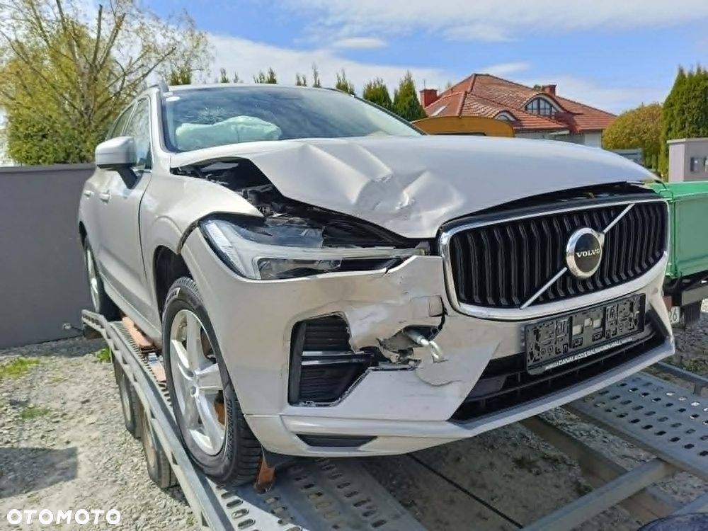 Volvo XC 60 B4 D Geartronic Momentum - 8
