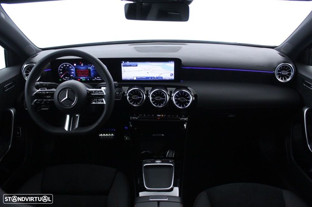 Mercedes-Benz A 250 e AMG Line - 18