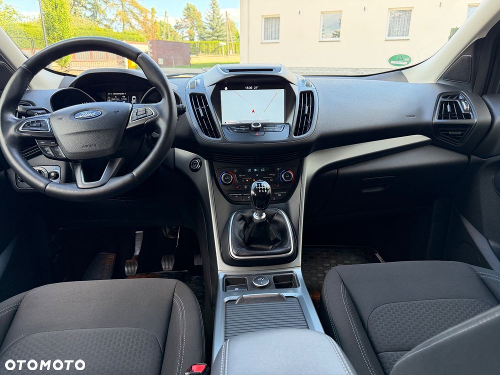 Ford Kuga 1.5 EcoBoost 2x4 Titanium - 28