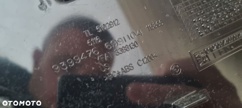 BMW XM G09 2022- Schowek konsoli Oryginał Demontaż - 9