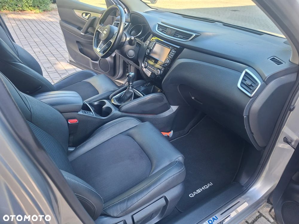 Nissan Qashqai 1.6 DIG-T Tekna - 18