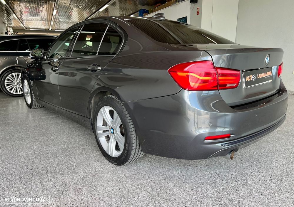 BMW 318 d Line Sport Auto - 11