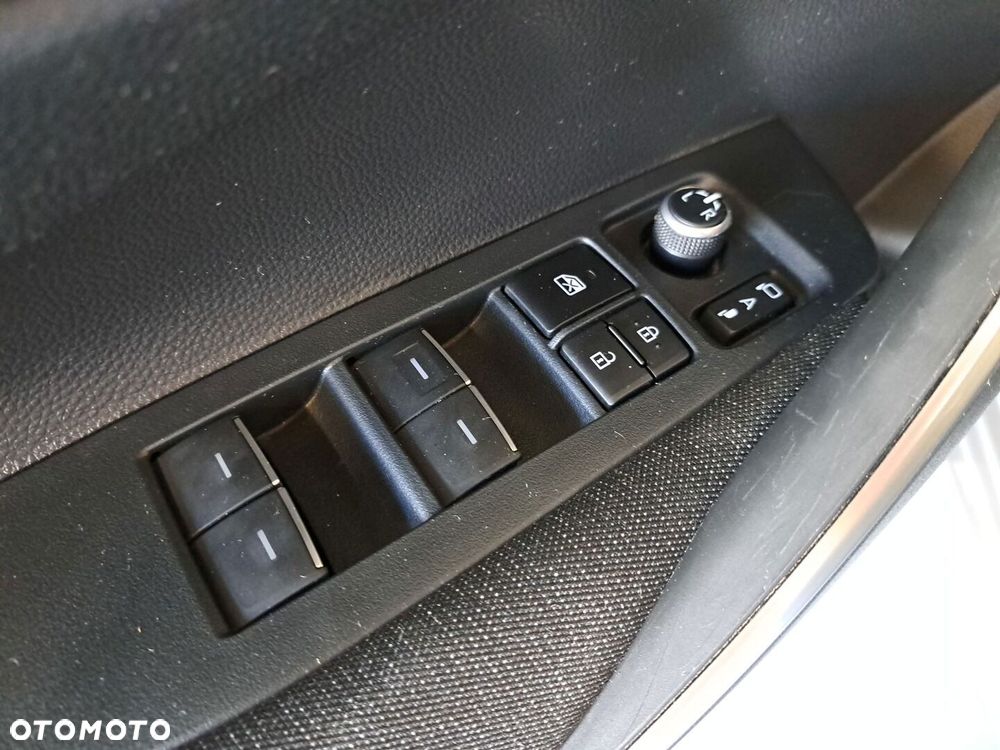 Toyota Corolla 1.8 Hybrid Comfort - 36