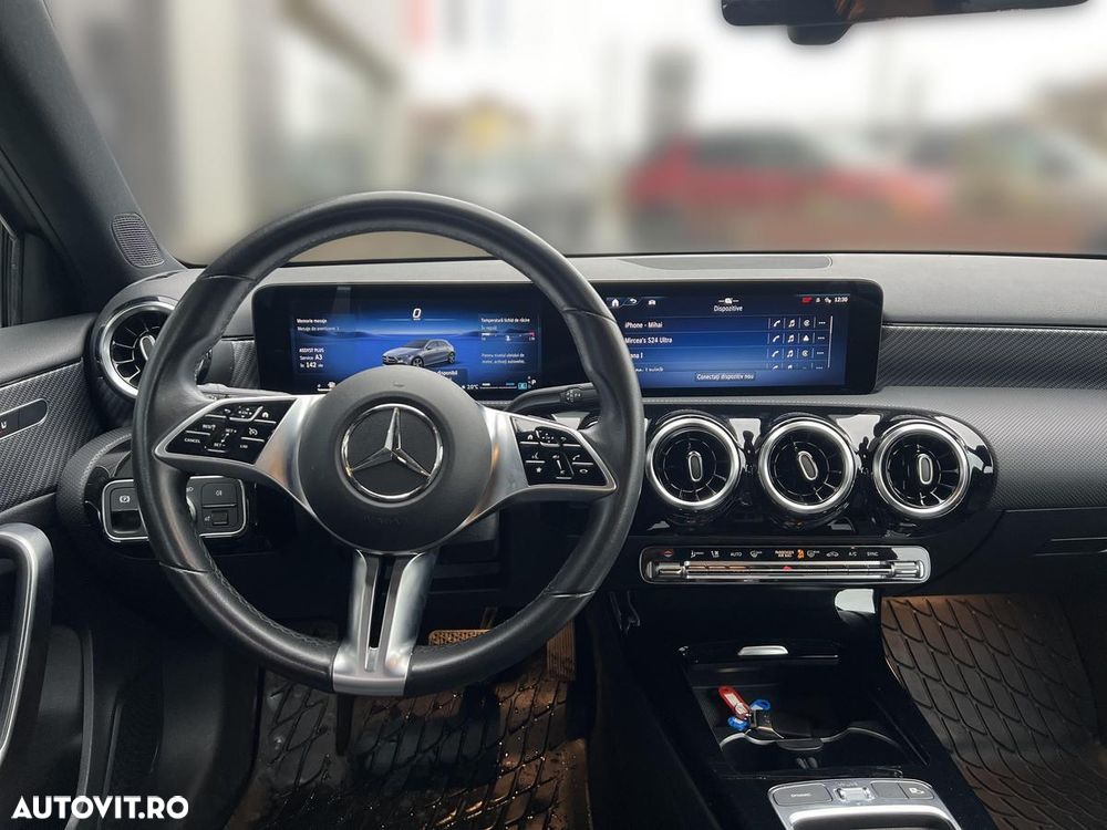 Mercedes-Benz A 250 4Matic MHEV 8G-DCT - 13