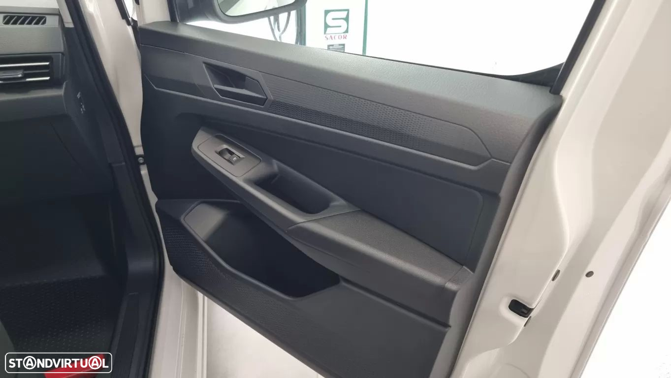 VW caddy cargo m6 - 17