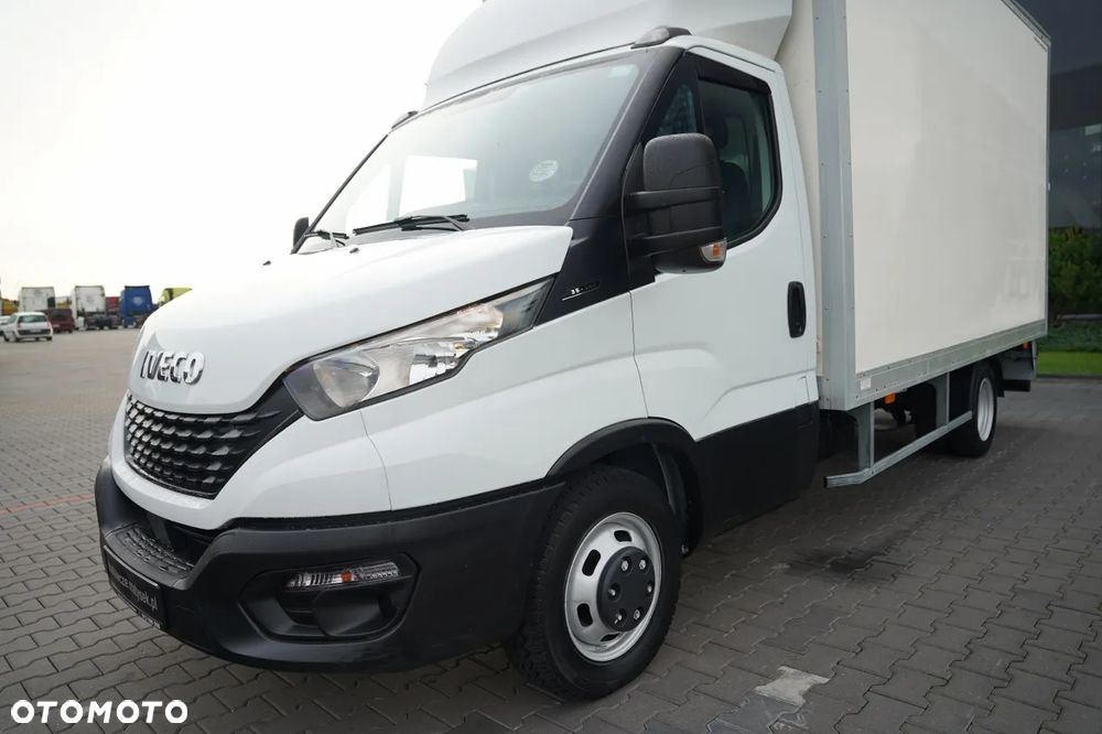Iveco DAILY 35-140 / KONTENER - 4,3 M / WINDA PALFINGER - 750 KG / SPROWADZONY - 11